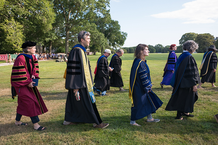 Faculty process into Convocation