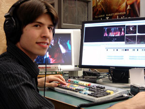 David Kahn '06, pictured here his senior year, returns to campus as lighting designer for 
